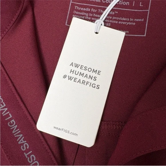 Figs Rafaela Technical Collections Oversized Scrub Top Maroon Large NWT - Picture 8 of 10